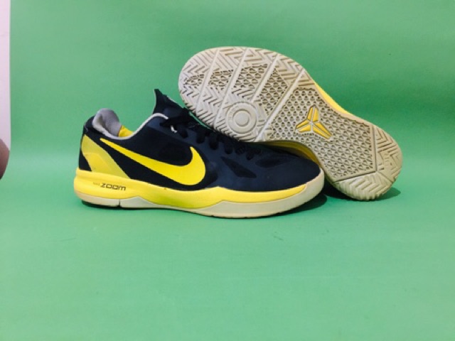 kobe nike zoom