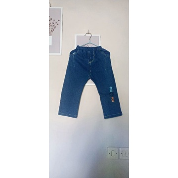 jeans+kemeja cressida