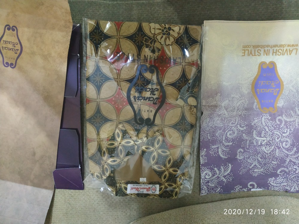 Hem Dobby Lengan Pendek Danar Hadi