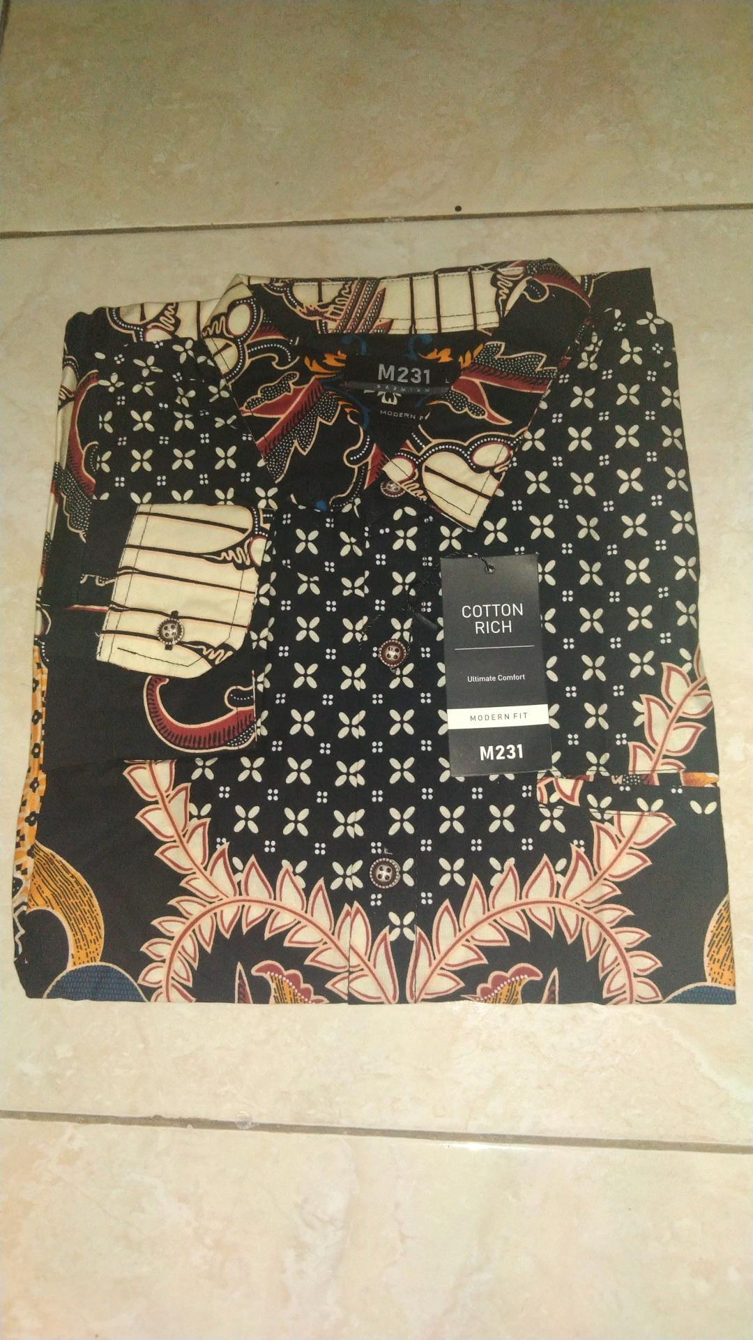 M231 Kemeja Pria Batik Panjang Hitam 1622