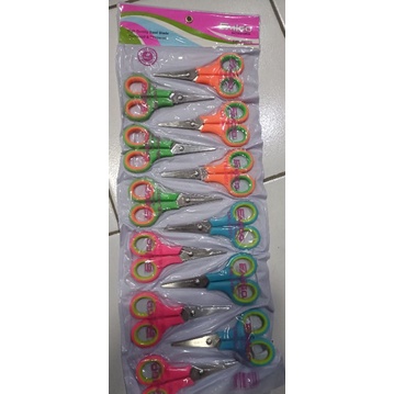 

Gunting Kecil Warna isi 12 psc