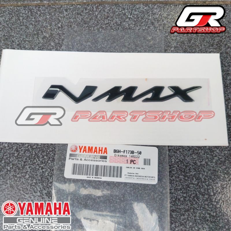 LIST EMBLEM BODY NMAX HITAM ORIGINAL YAMAHA GRAPHIC STIKER STICKER STRIPING KIRI KANAN ORI YGP