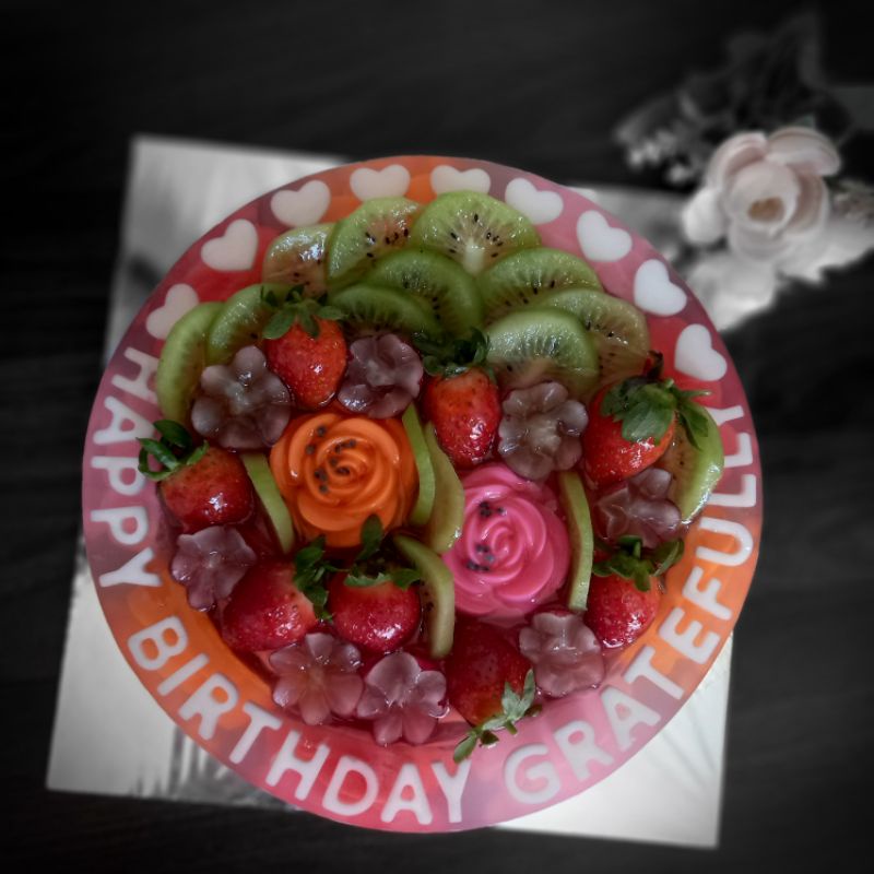 

Puding topping buah segar
