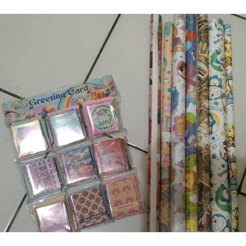 

Tambahan kertas kado + kartu ucapan