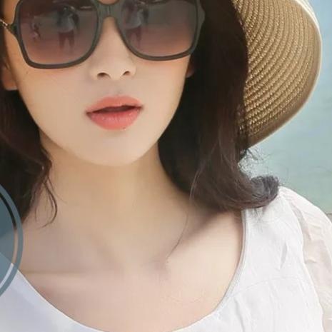 topi lebar rajut import - Hitam