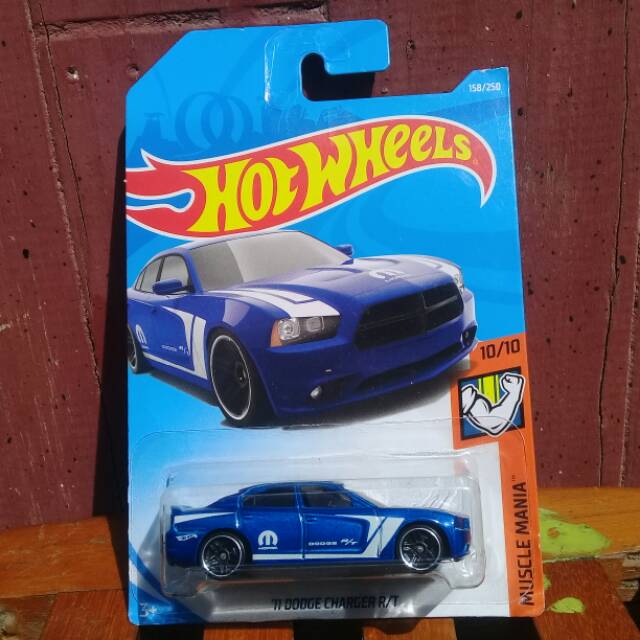 Hot Wheels 11 Dodge Charger RT