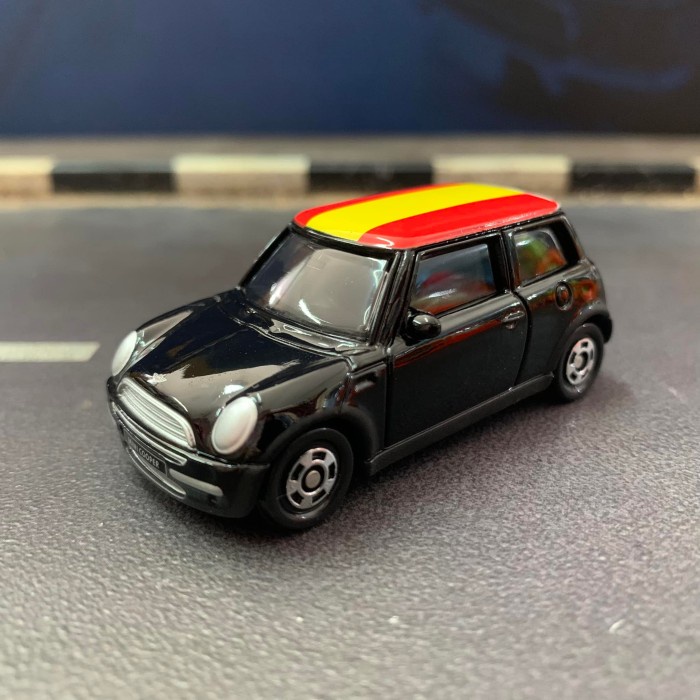 Tomica Mini Cooper Selection - Spain 14 - Base Besi - Made in China