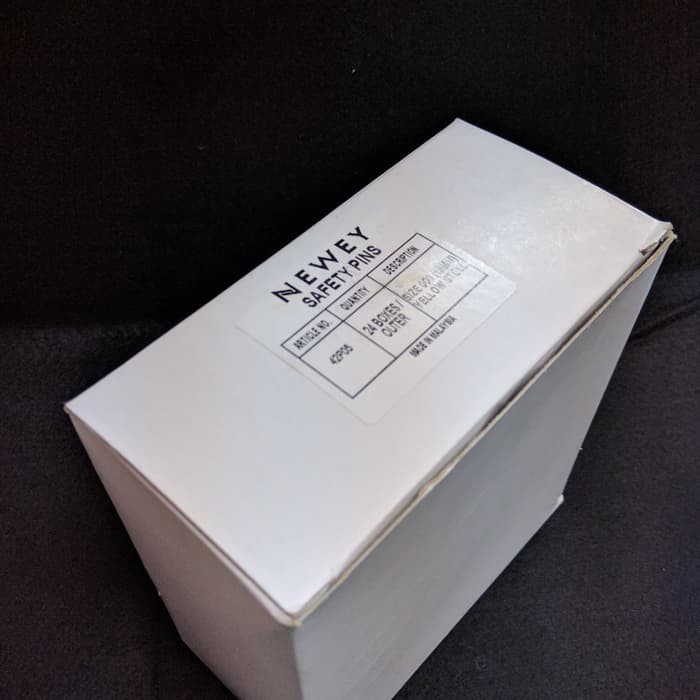 

PROMO PENITI EMAS 2 CM NEWEY - KOTAK MIKA (ISI 80 PCS) KODE 4250 !!!!!!