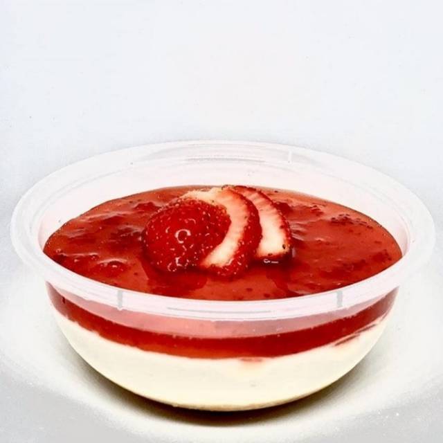 

STRAWBERRY CHEESECAKE