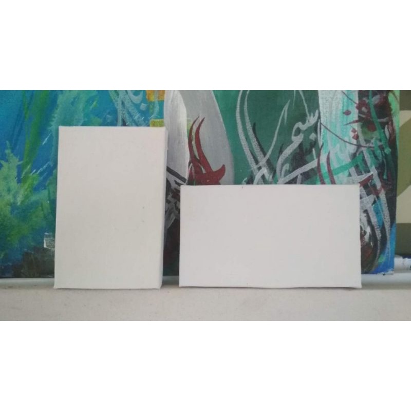 

KANVAS LUKIS 50 X 70 CM