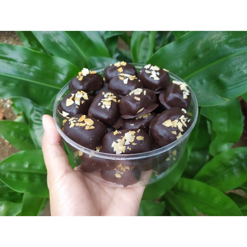 

Biskuit Almond Landon Ekonomis