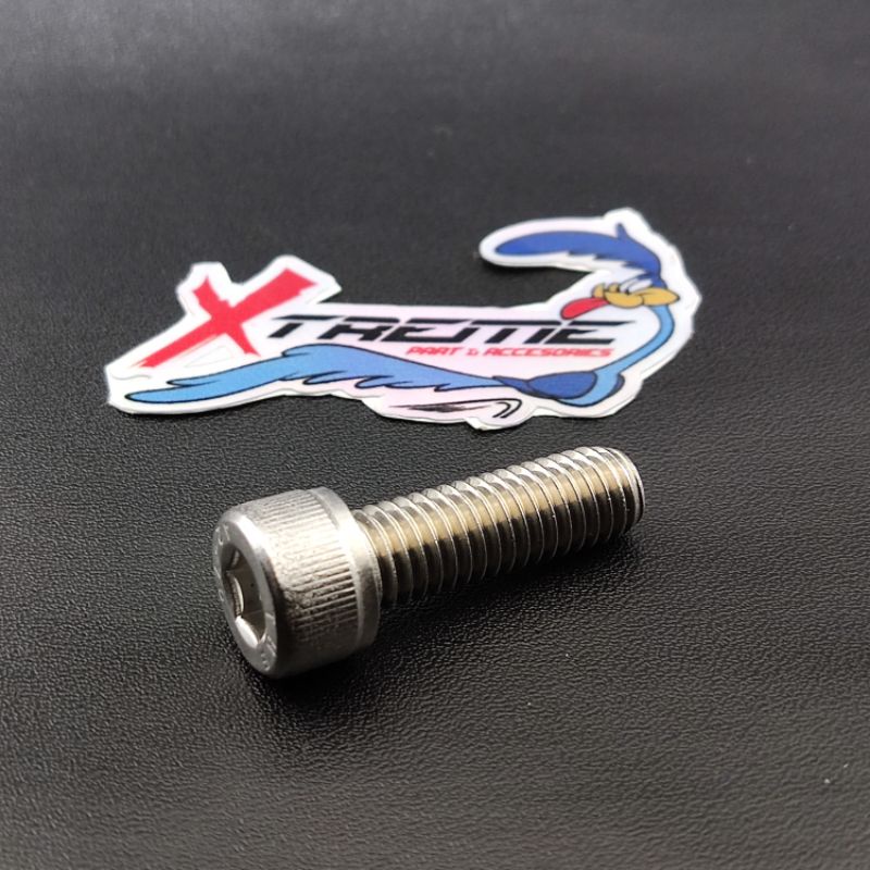 Baut Segitiga Bawah Ninja R SS ( SATUAN )