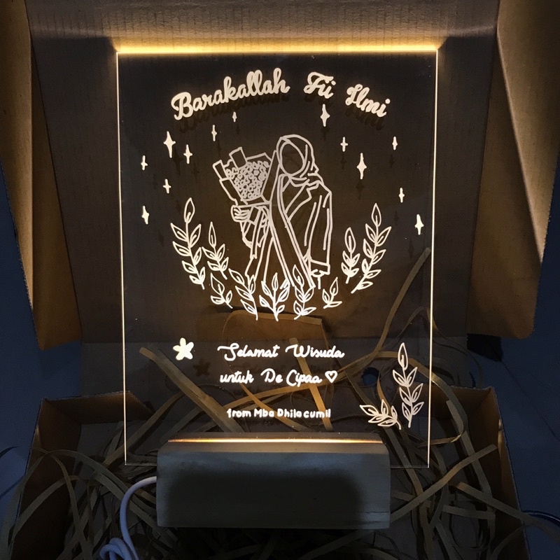Akrilik LED A5 A6 Custom Kado Wisuda / Ulang Tahun / Anniversary