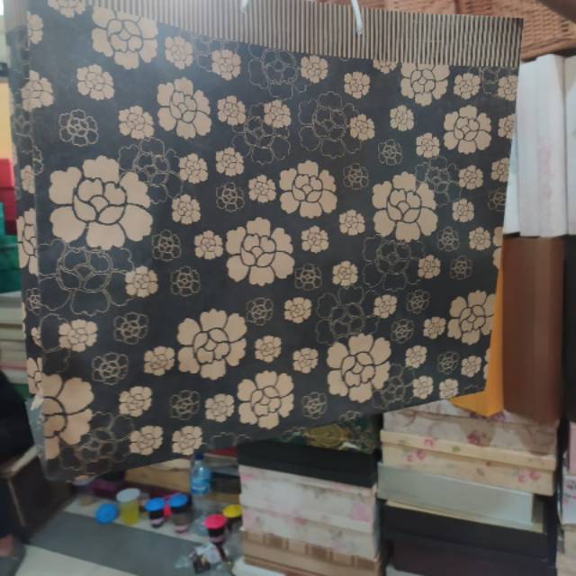 

Paper bag XL landscape bunga new terlaris dan termurah isi 12 pcs