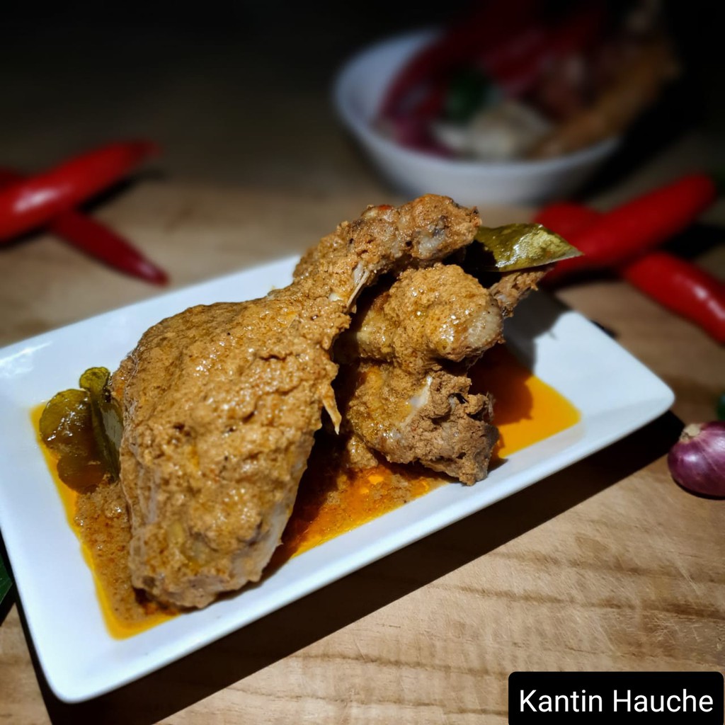 

Ayam Rendang Frozen isi 4 potong besar (1 ekor ayam)