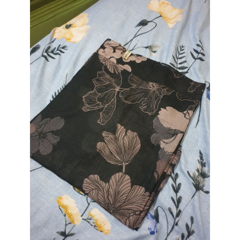winter scarf vanilla hijab preloved