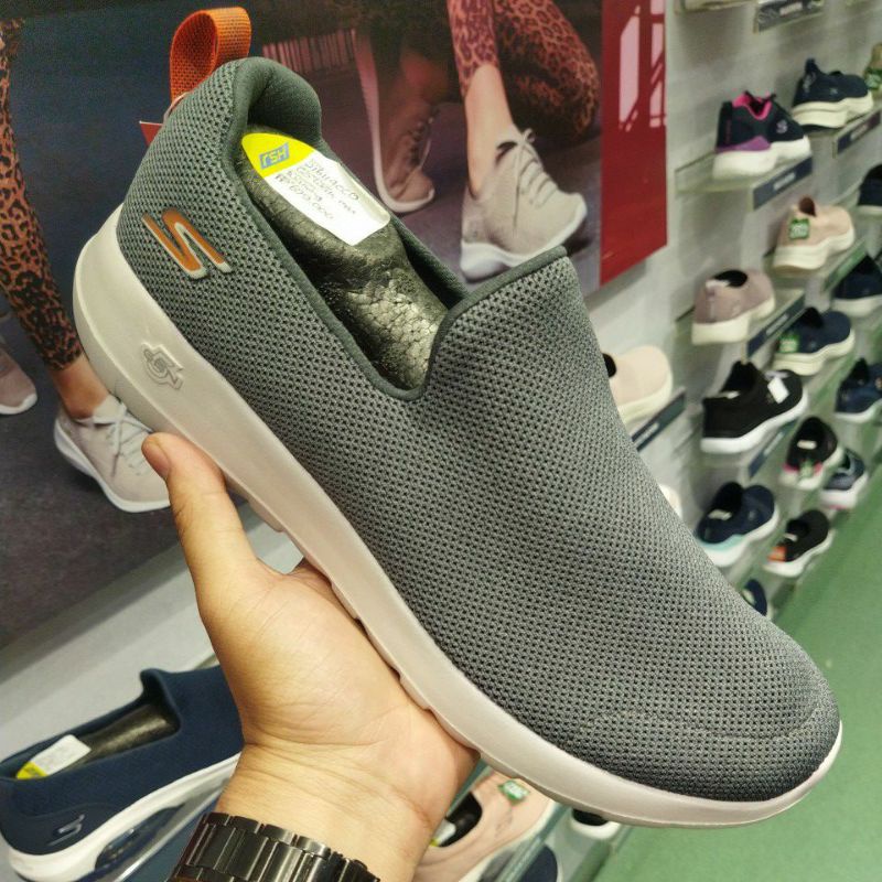 GO WALK SKECHERS sepatu sport cowok pria