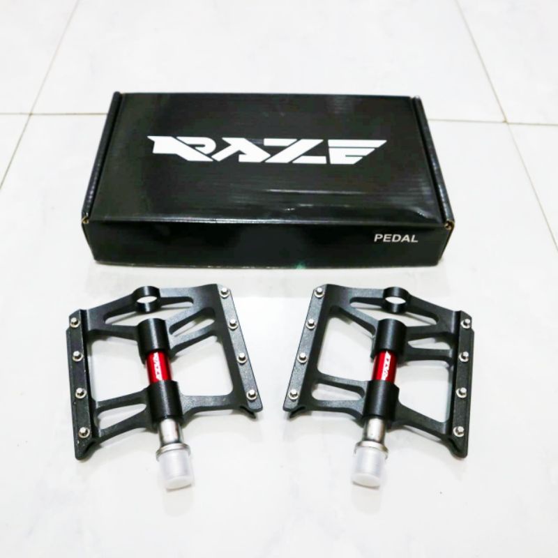 PEDAL RAZE 3 BEARING ALLOY SERI 60 HITAM PIJAKAN KAKI MTB RINGAN KUAT LONCER