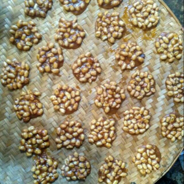 

Ampyang murah / gula kacang / makanan ringan / ampyang manis