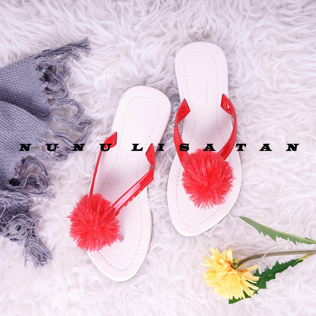 Nunulisatan Sandal Wanita Teplek  lucu POMPOM