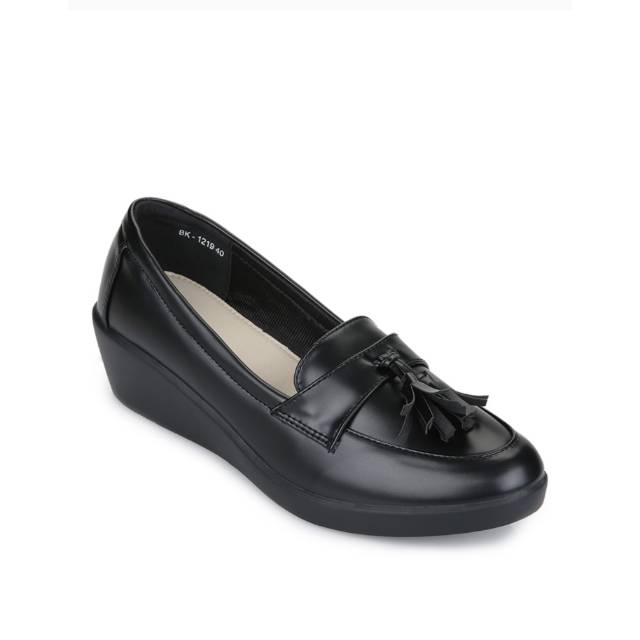 Sepatu kerja wanita St. Yves promo