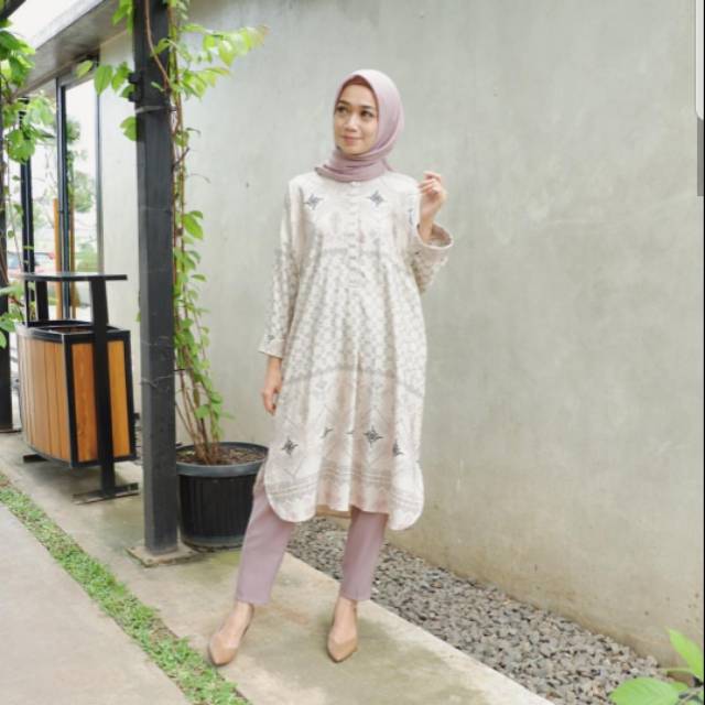 Segara Tunik Nude by Ria Miranda