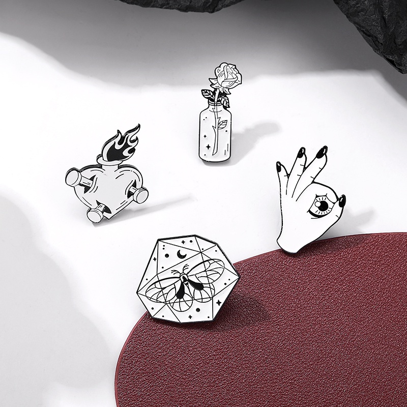 Bros Pin Model Dark Punk Palm Amber Butterfly Untuk Aksesoris Pakaian