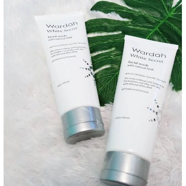 Wardah White Secret Facial Wash with Natural AHA Sabun Cuci Muka