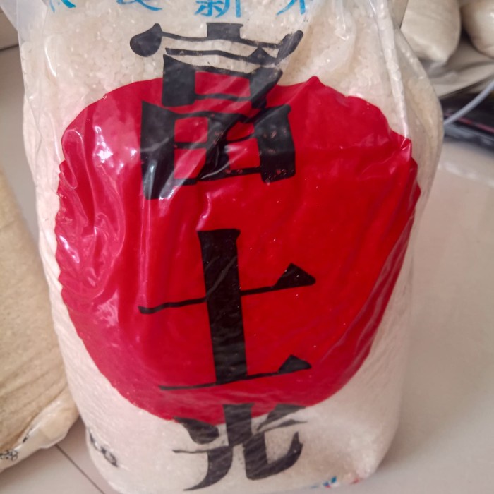 

beras Jepang Fuji Hikari 5 kg