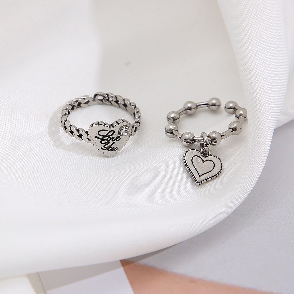 2pcs / Set Cincin Rantai Liontin Hati Gaya Retro Inggris