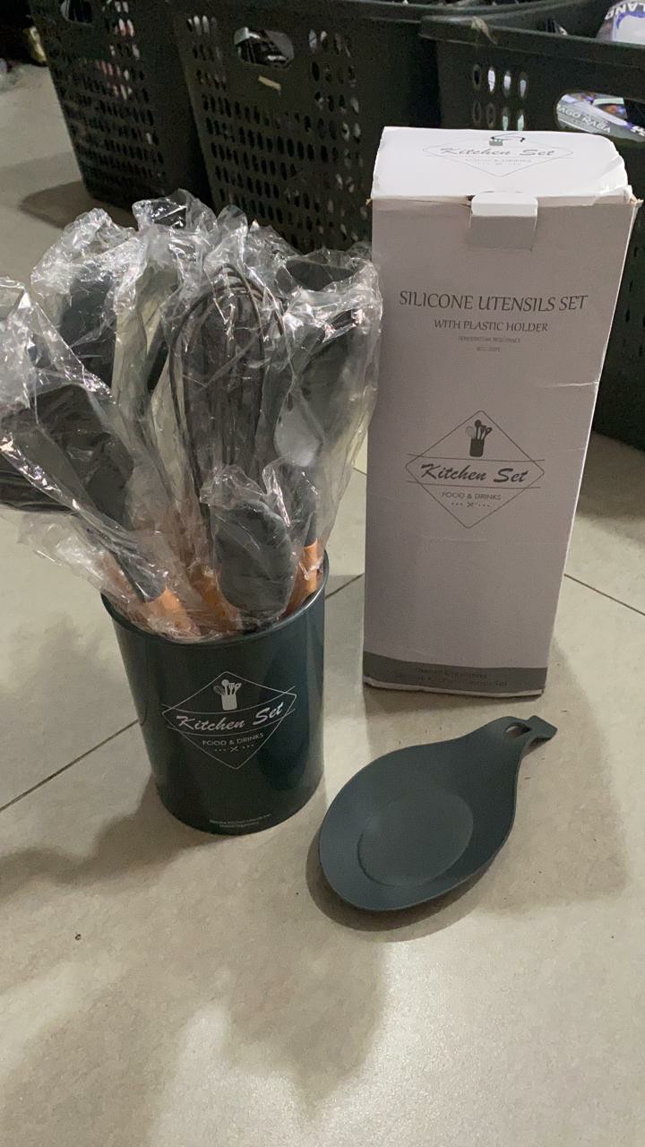 Markas88 Spatula Silicon 13 In 1 Spatula Set Peralatan Masak Spatula Silikon Tahan Panas