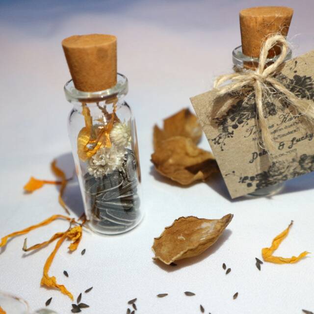 Benih paking botol souvenir wedding