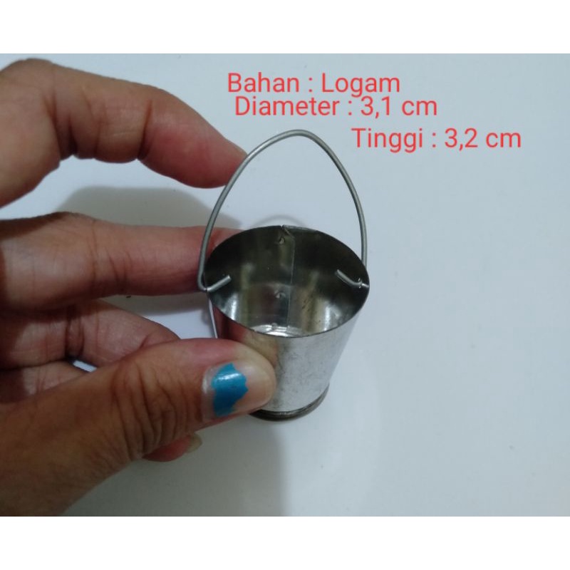 Miniatur Ember Bahan Besi