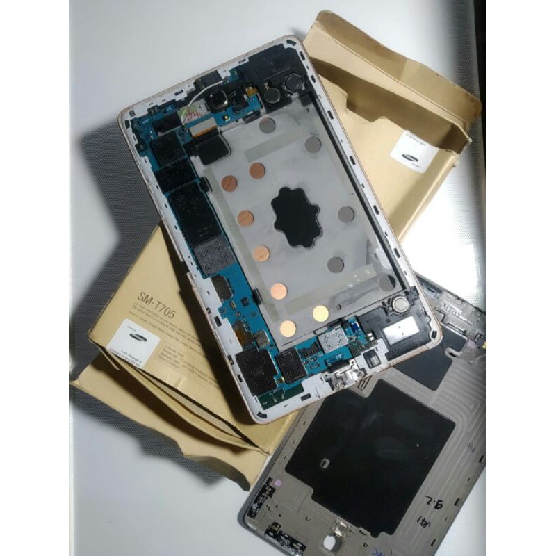 Mesin Samsung Tab SM T705 Memori Internal 16gb, RAM 3, Original