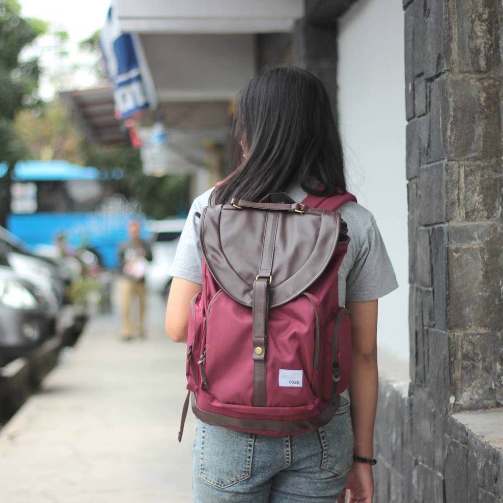 Tas Ransel Laptop Wanita Tuskbag Mozza Maroon