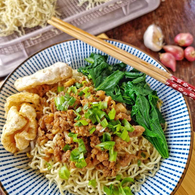 

Bakmie Babi Frozen ( Non Halal)