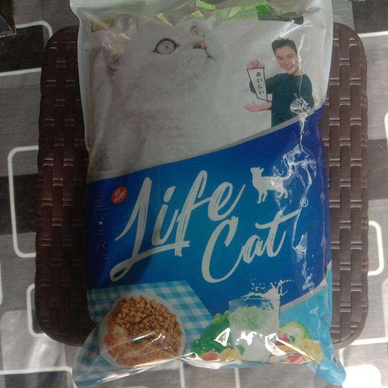 LIFE CAT 1KG PREMIUM CAT FOOD LIFECAT SEMUA UMUR KITTEN ADULT MAKANAN KUCING