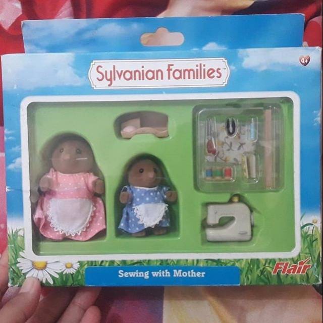 Sylvanian Families Sewing With Mom Pesanan A.n Yolanda