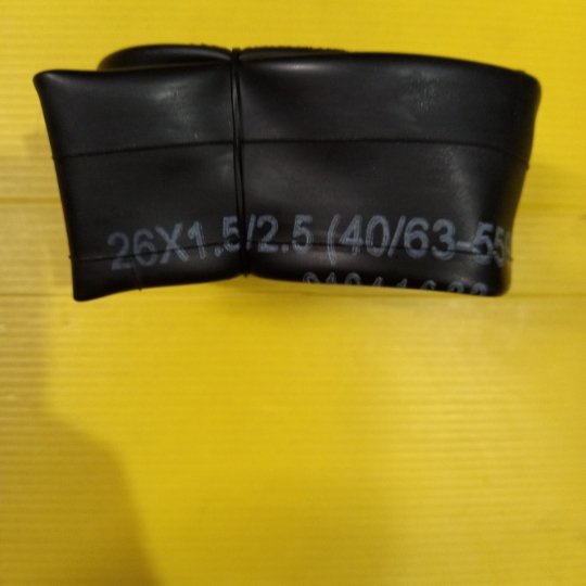 Ban Dalam 26 x 1.5 x 2.5 Maxxis FV 48mm Tanpa Box