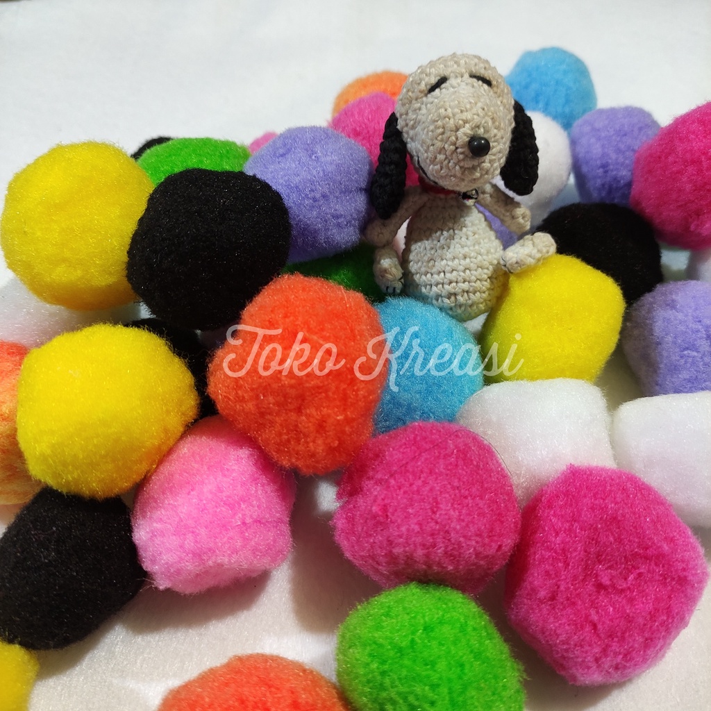 (Per pcs) Pom pom Ukuran Diameter 50 mm