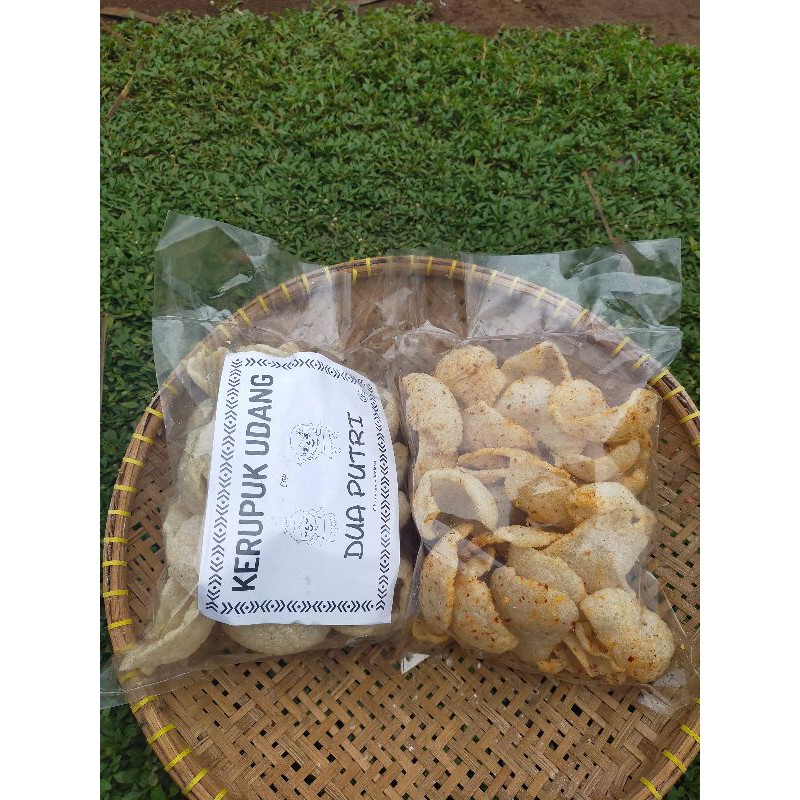 

kerupuk udang bawang rasa pedas dan rasa gurih,isi 80gram/pcs.