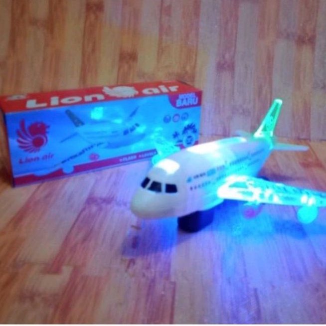 Mainan pesawat terbang Lion air