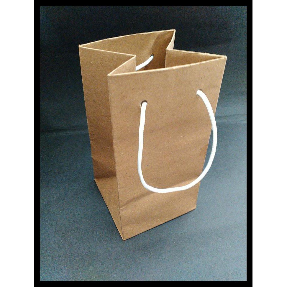 

Tas Kertas Karton 9X9X15 Paper Bag Kemasan Souvenir