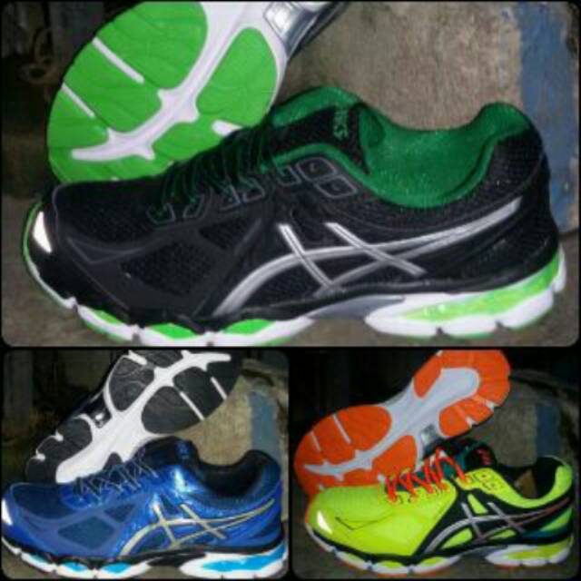 Sepatu Asics Volly
