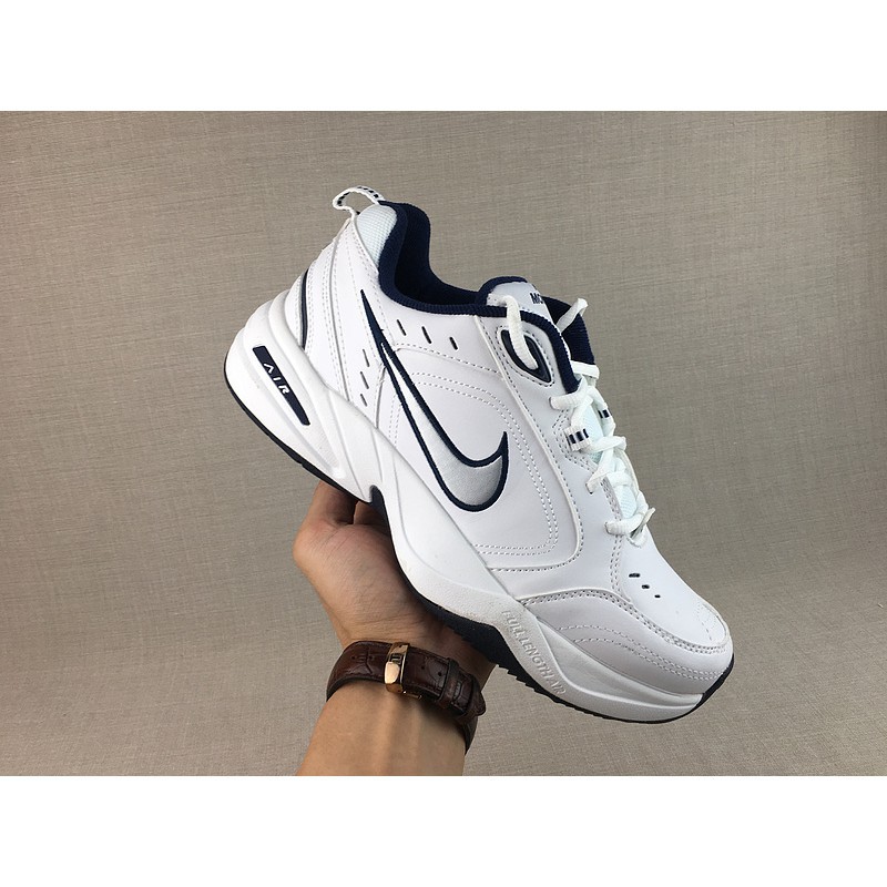 harga sepatu nike air monarch