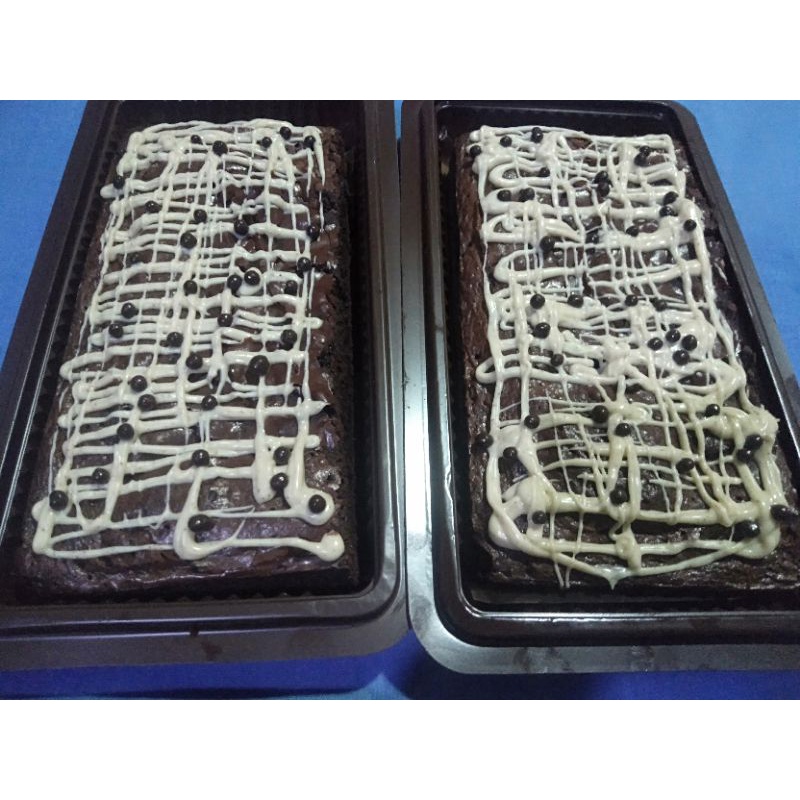 

FUDGY BROWNIES fresh from oven