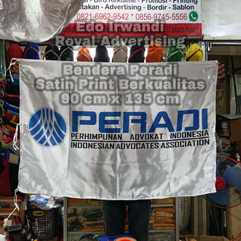 

Bendera PERADI Bendera Logo PERADI Bendera PERADI Terbaru Bahan Satin Print 90 cm x 135 cm Ready Stock Berkualitas