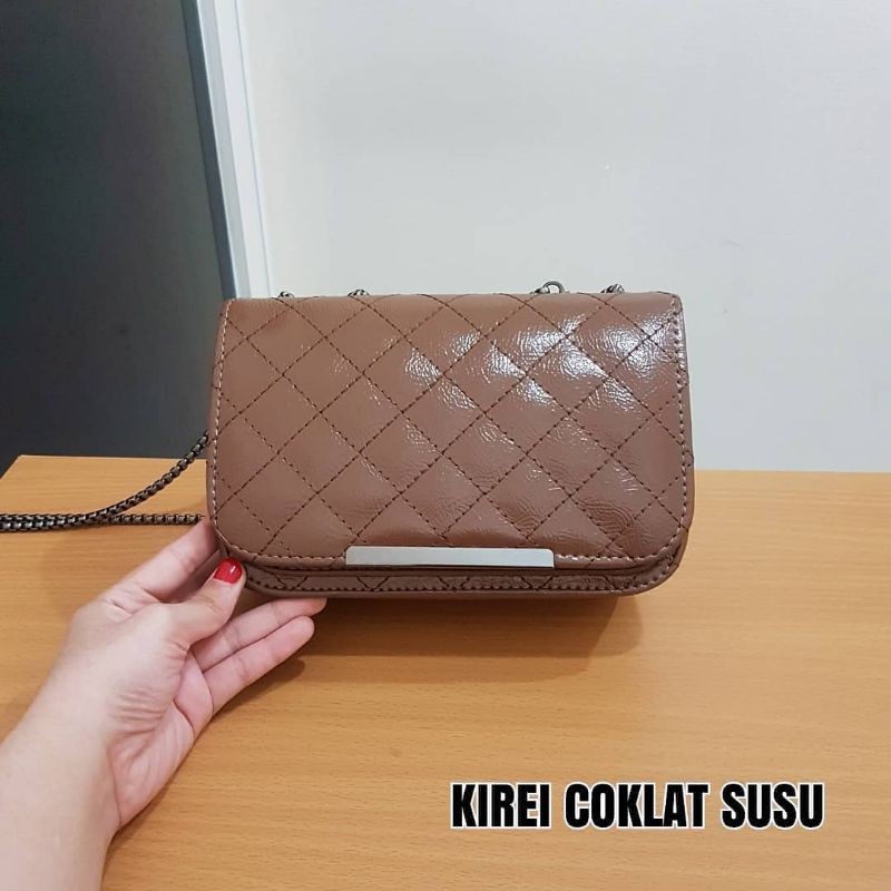TAS SELEMPANG KIREI COKLAT SUSU dan BLACK