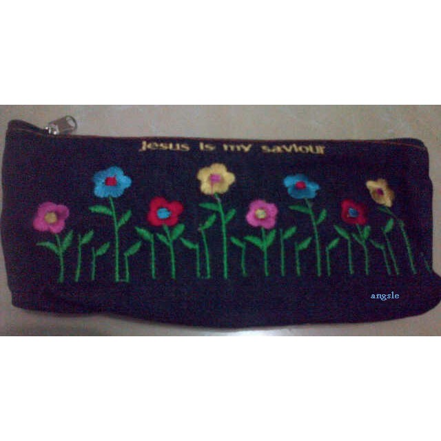 

Tempat Pensil Anak Motif Kembang
