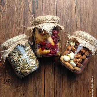 

Gift Basket of Healthy Mix Goodies (ROAST SALT) /Kado Hamper
